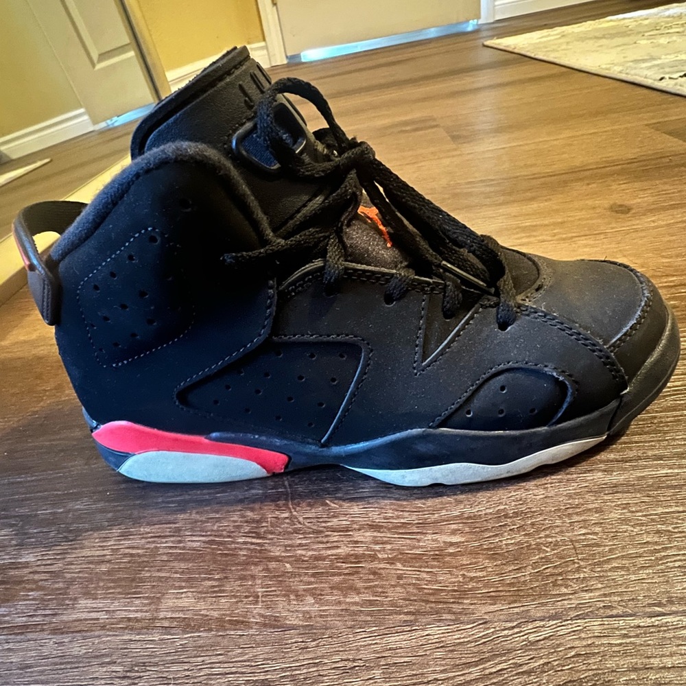 Size 3 boys Jordan’s